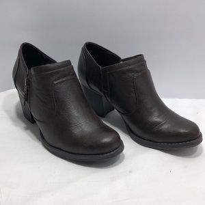 Naturalizer Trust Brown Smooth 8N Ankle Bootie Boot